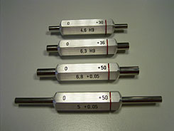 4 small limit plug gauges